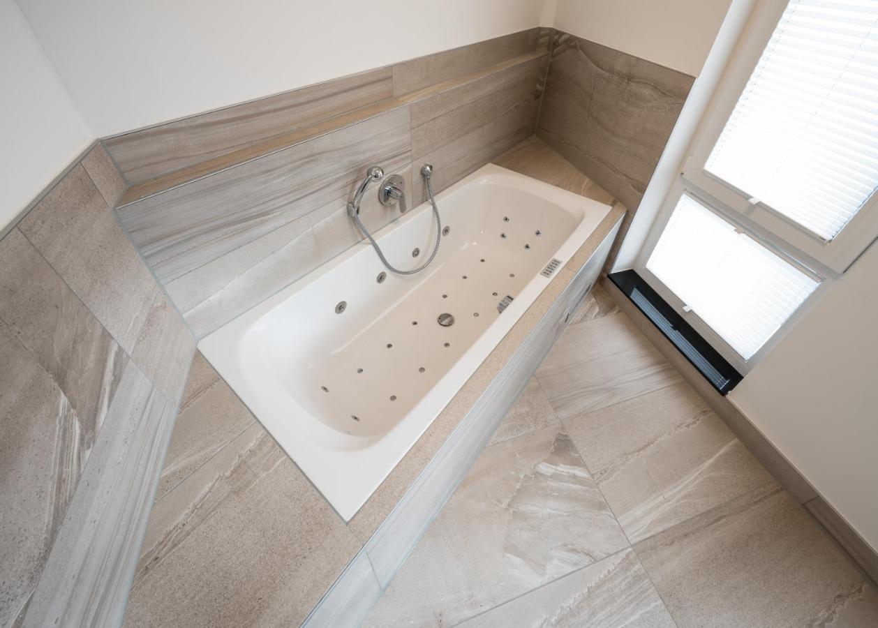 Rs-Hotel - Smart & Modern Hotel Apartments Bruehl  Ngoại thất bức ảnh